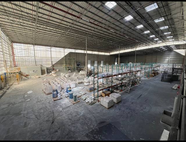 7,599M² WAREHOUSE TO LET IN LOUWLARDIA